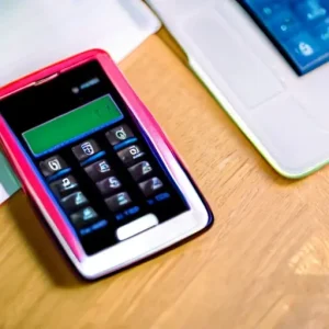 Защита от мошенников: как не потерять деньги на “звонке из банка”